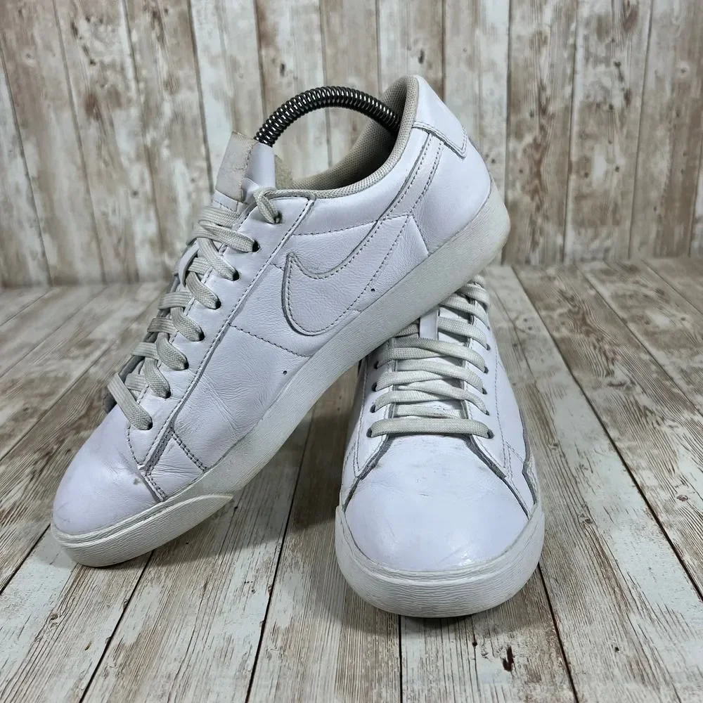 Nike Leather Blazer triple white av9370‎ 111 skate low womens 9